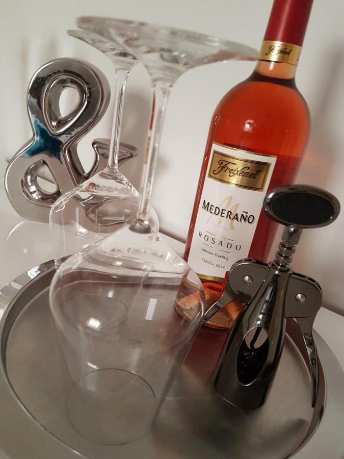 Boleslaviaapartments - Apartament Antonella Болеславец Екстериор снимка