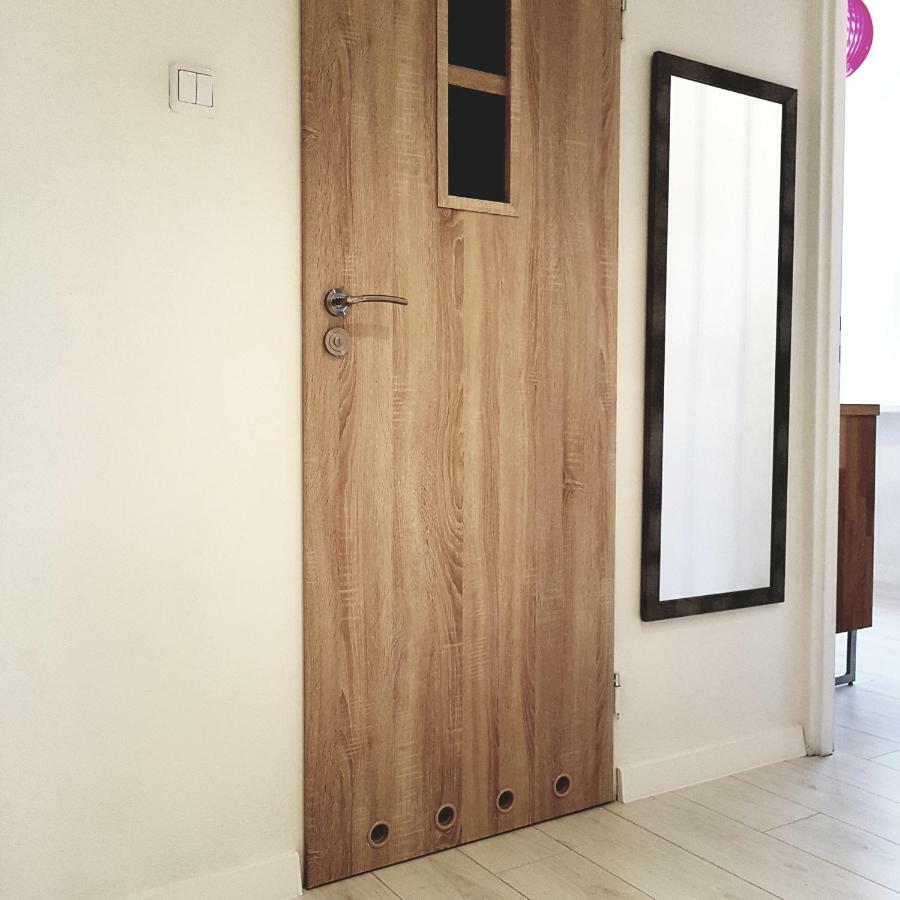 Boleslaviaapartments - Apartament Antonella Болеславец Екстериор снимка
