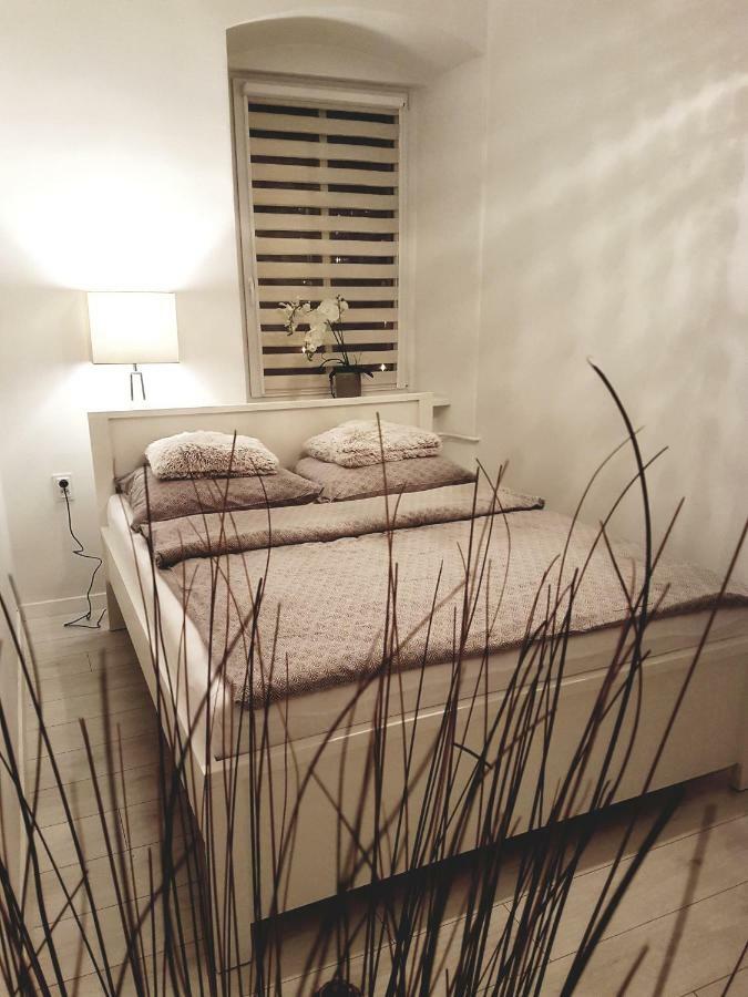 Boleslaviaapartments - Apartament Antonella Болеславец Екстериор снимка