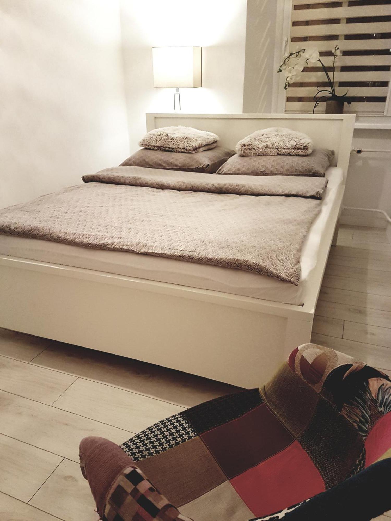 Boleslaviaapartments - Apartament Antonella Болеславец Екстериор снимка